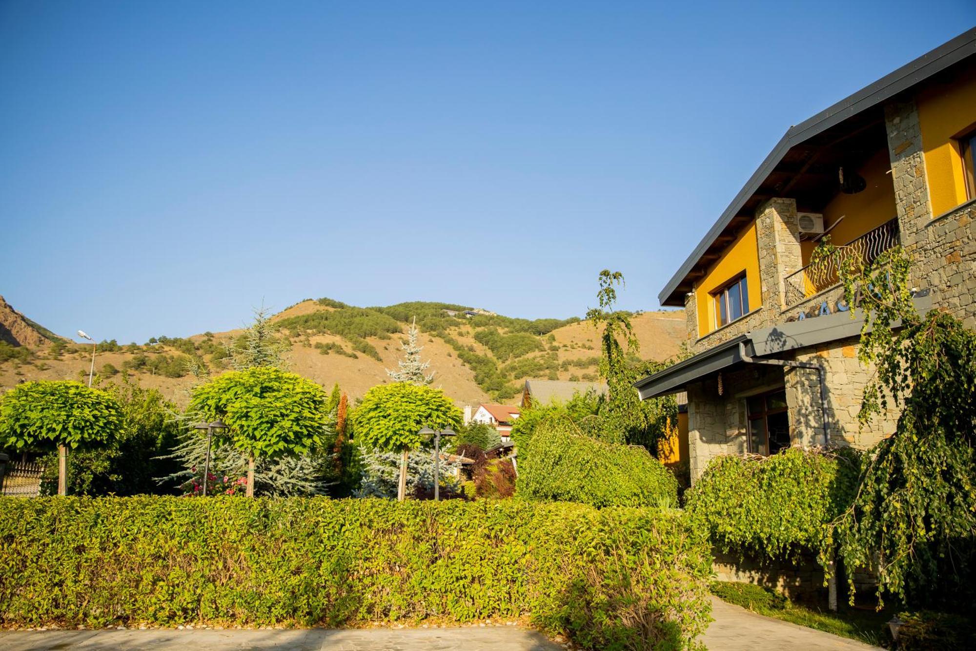 Casa Gaçe Hotel Korce Exterior foto