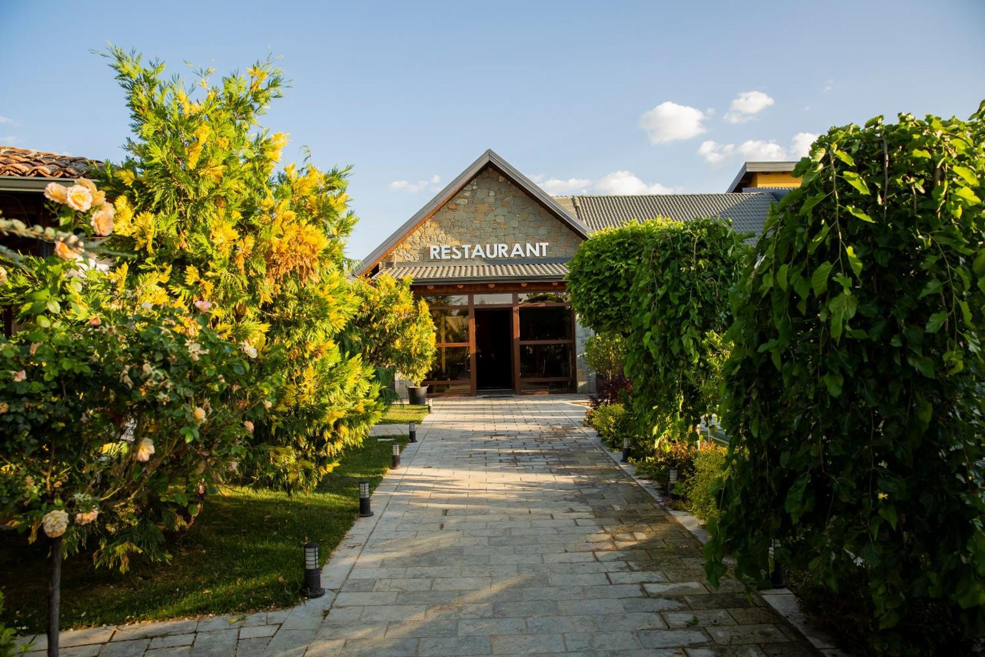Casa Gaçe Hotel Korce Exterior foto