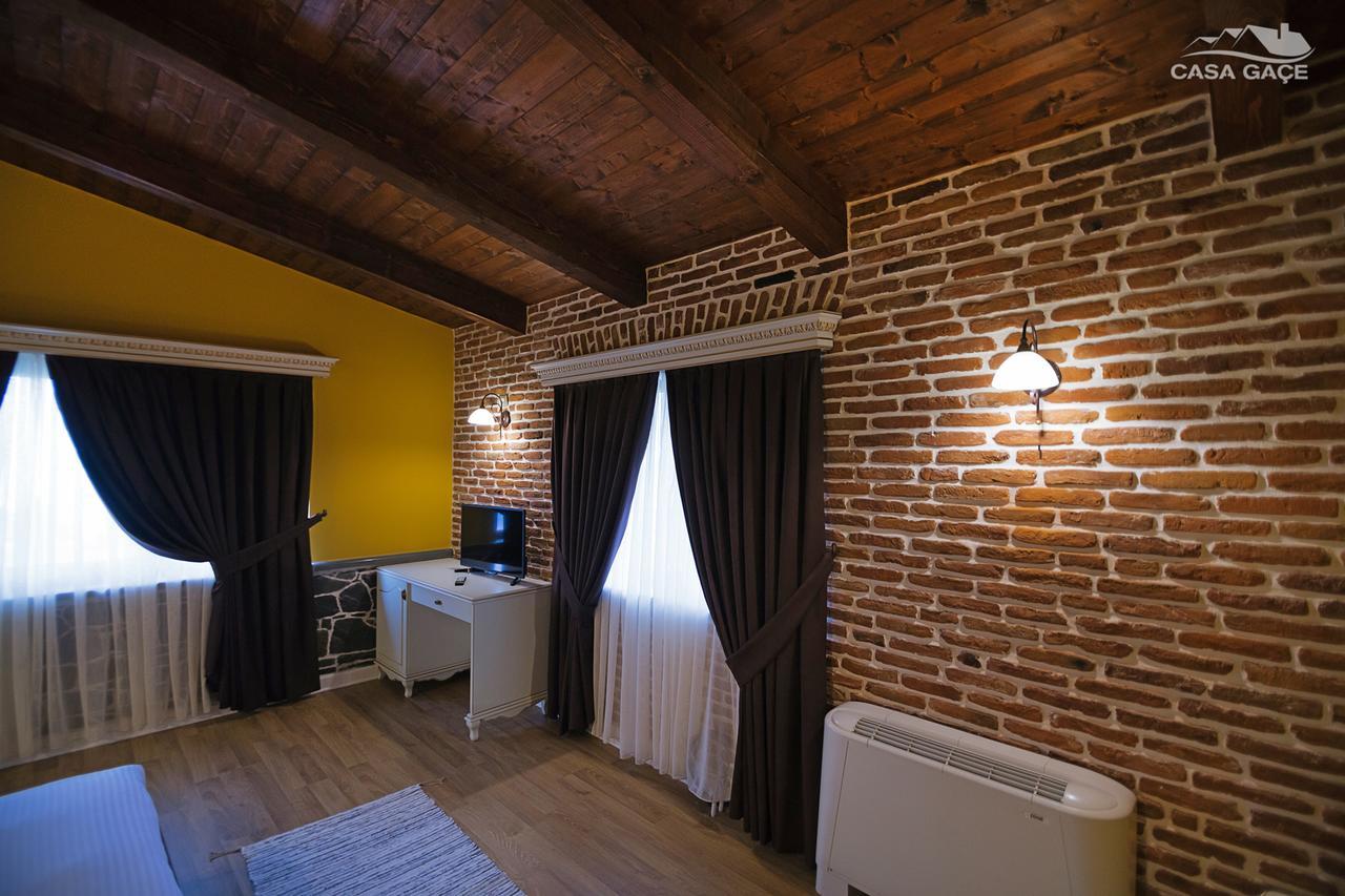 Casa Gaçe Hotel Korce Exterior foto